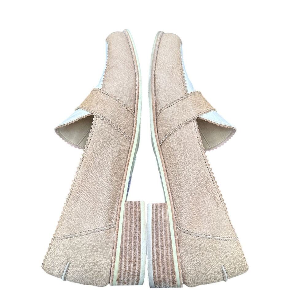 Stuart Weitzman Schooldays Two-Tone Loafers Women's 11 Beige White Slip-On - Picture 4 of 7
